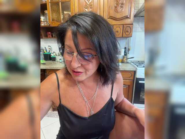 Fiona7 live cam on BongaCams