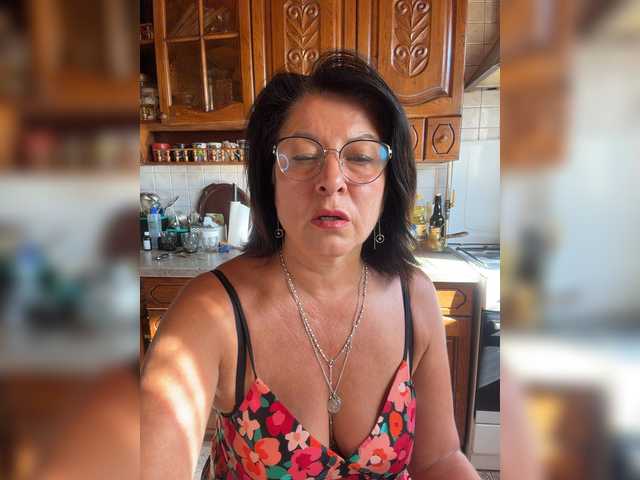 Fiona7 live webcam show