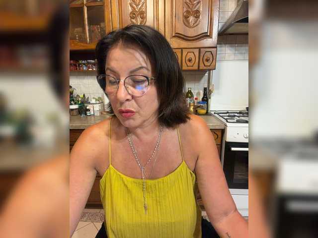 Fiona7 live cam on BongaCams