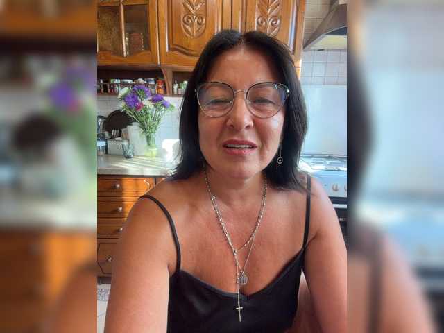 Fiona7 live cam on BongaCams