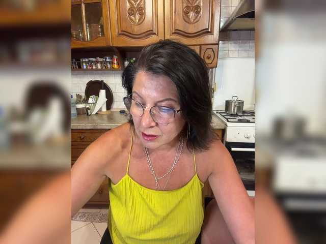 Fiona7 live cam on BongaCams