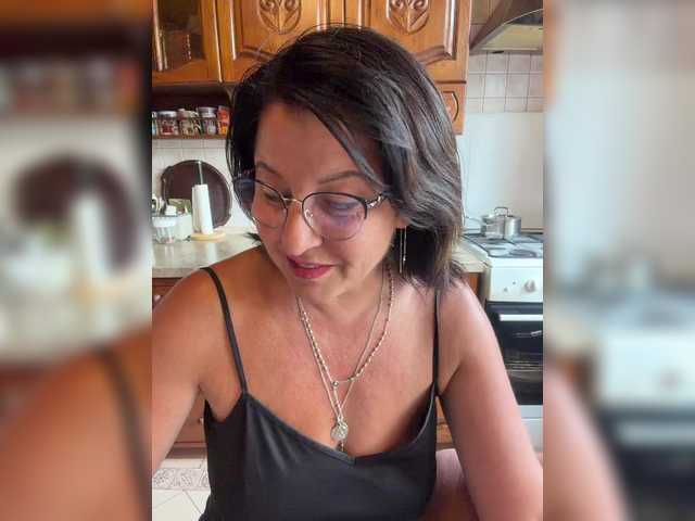 Fiona7 live cam on BongaCams