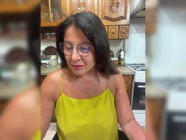 Fiona7 live cam on BongaCams