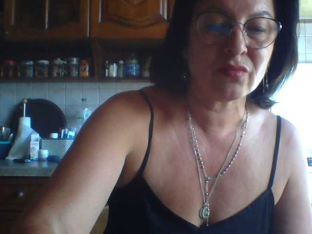 Fiona7 live cam on BongaCams
