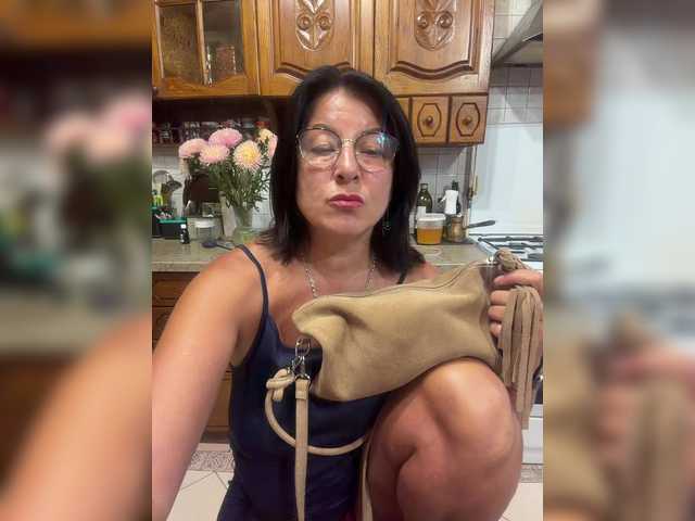 Fiona7 live cam on BongaCams