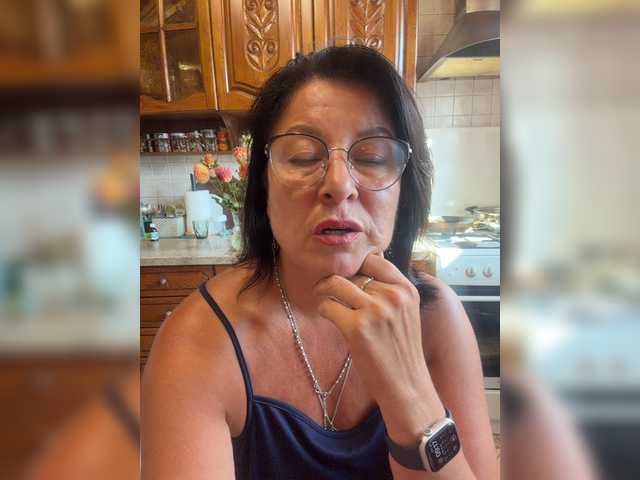 Fiona7 live cam on BongaCams
