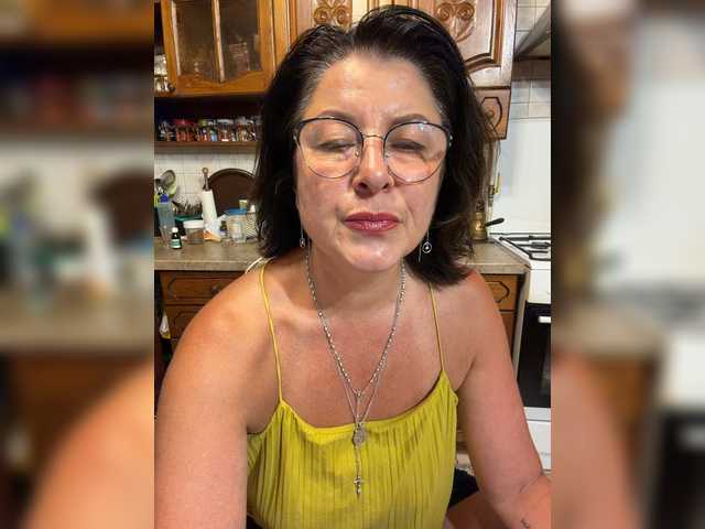 Fiona7 live cam on BongaCams