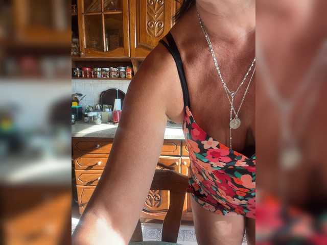 Fiona7 live cam on BongaCams
