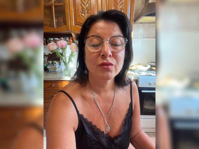 Fiona7 live cam on BongaCams