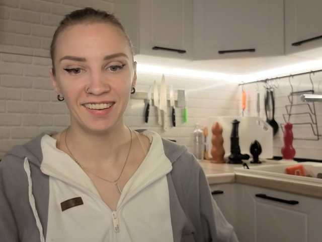 Fist-ashka live webcam show