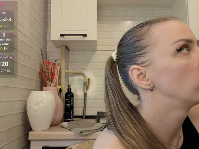 Fist-ashka chat room