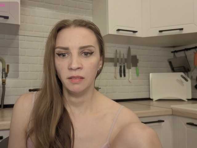  Fist-ashka chat room