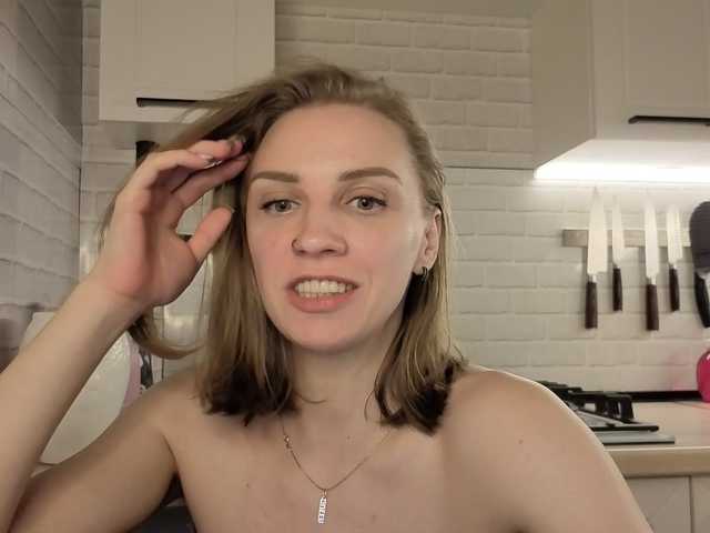 Fist-ashka live cam on BongaCams