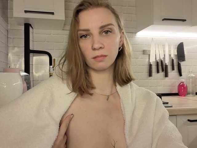 Fist-ashka live cam on BongaCams