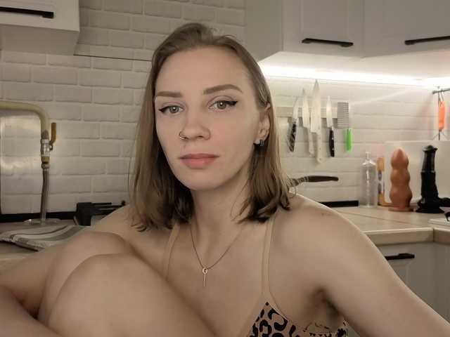 Fist-ashka live cam on BongaCams