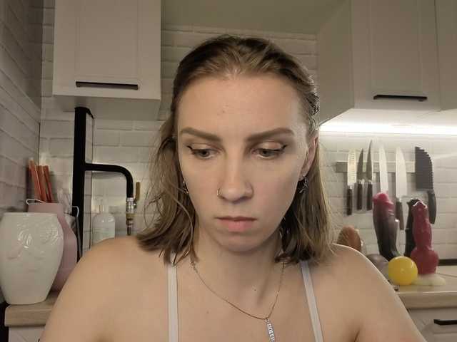 Fist-ashka live on BongaCams