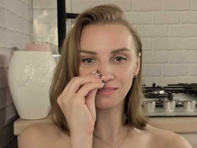Fist-ashka live cam on BongaCams