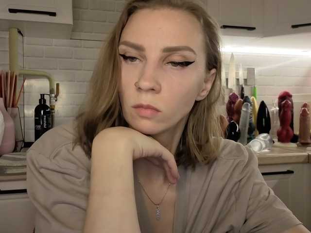 Fist-ashka live webcam show