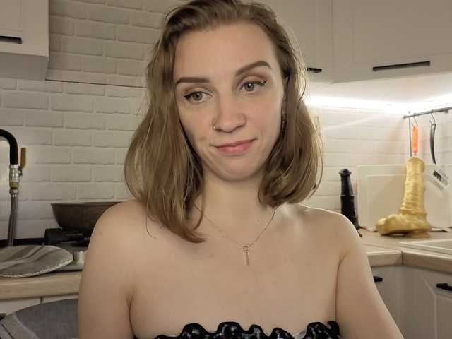 Fist-ashka live cam on BongaCams