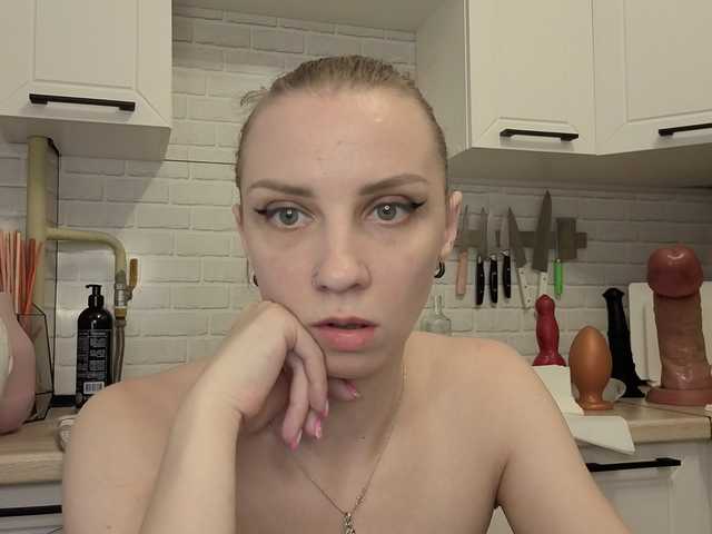 Fist-ashka live cam on BongaCams