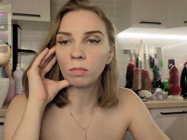 Fist-ashka live webcam show