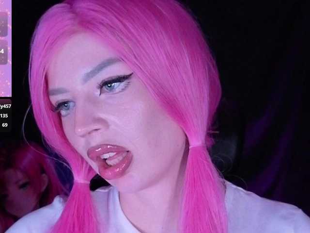 HaritaLovee's BongaCams show and profile