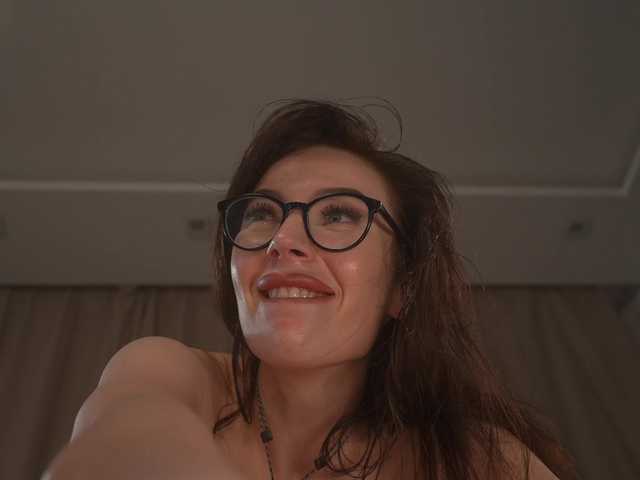 HaritaLovee live cam on BongaCams