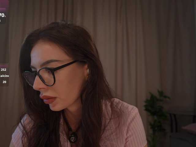 HaritaLovee live cam on BongaCams