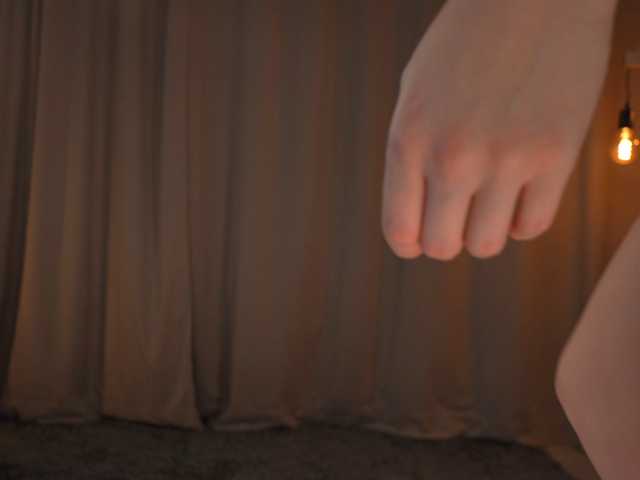 Kary-Cherry live cam on BongaCams