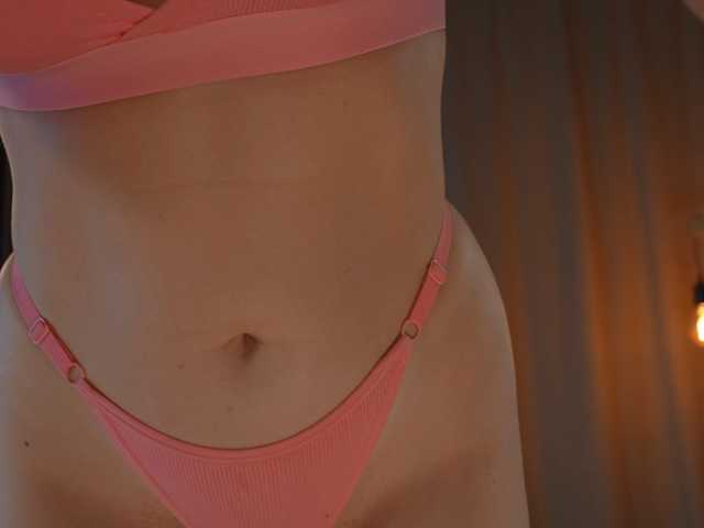Kary-Cherry live cam on BongaCams