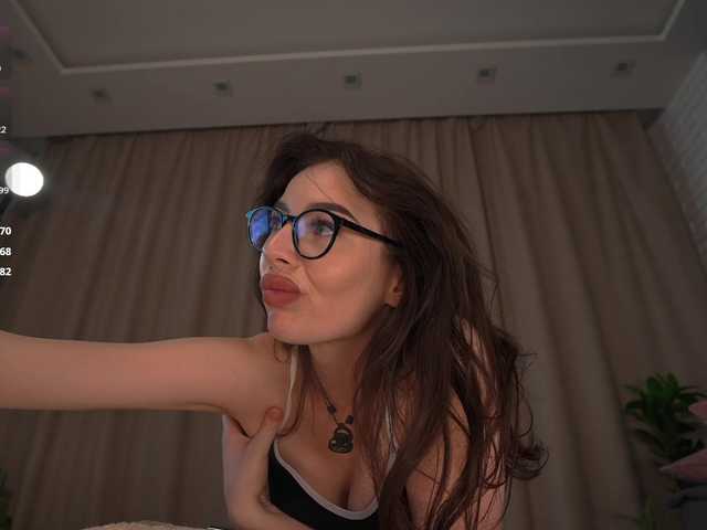 HaritaLovee live cam on BongaCams