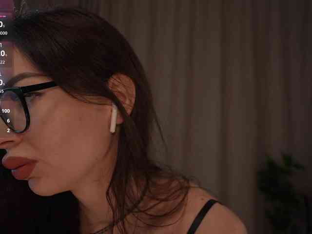 KaryCherry webcam