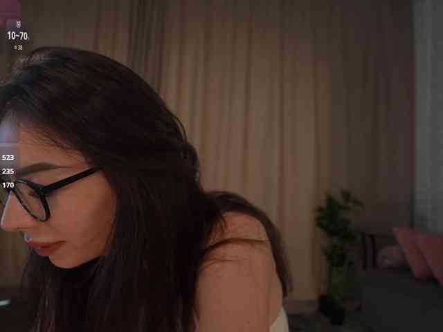 KaryCherry webcam