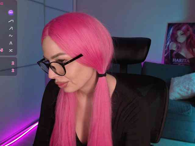KaryCherry webcam