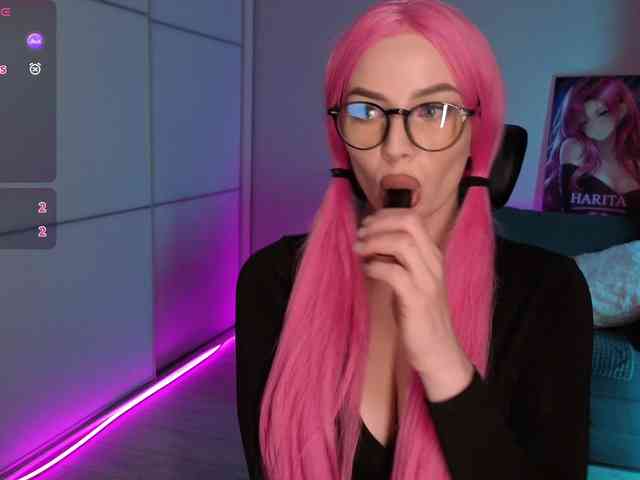 KaryCherry webcam
