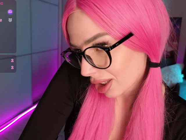KaryCherry webcam