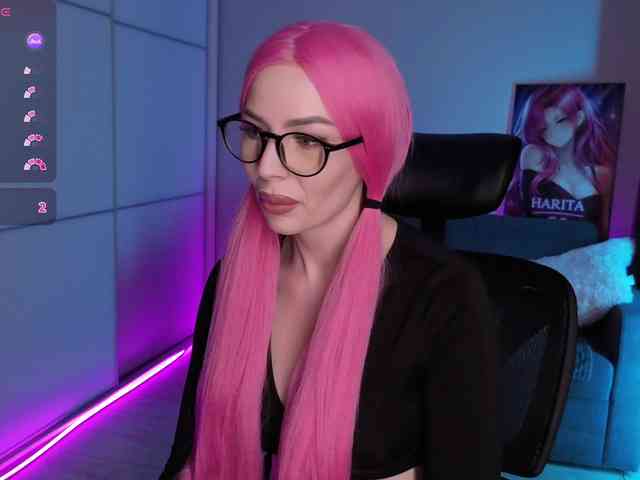 KaryCherry webcam