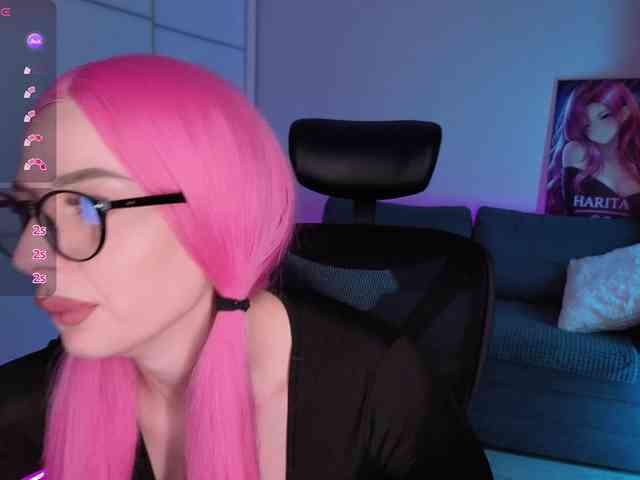 KaryCherry webcam