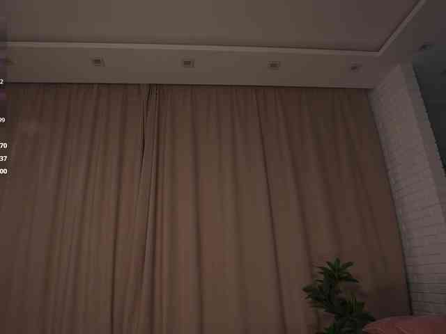 KaryCherry webcam