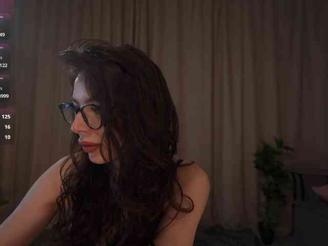 KaryCherry webcam