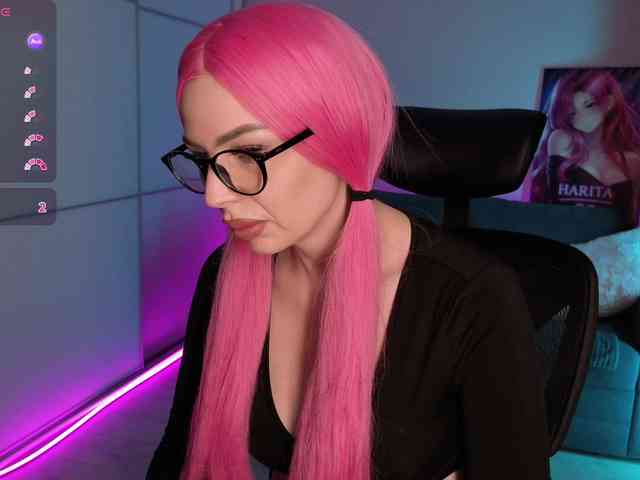 KaryCherry webcam