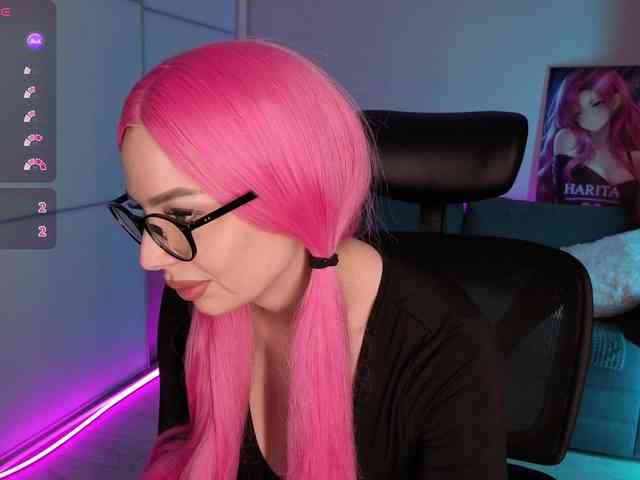 KaryCherry webcam