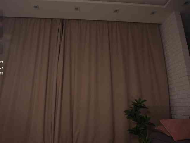 KaryCherry webcam