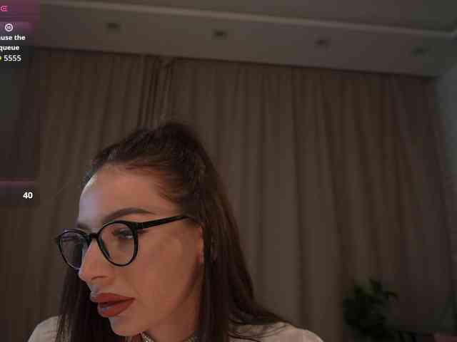 KaryCherry webcam