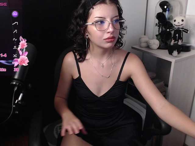 BiiHoney live cam on BongaCams