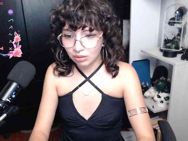BiiHoney webcam