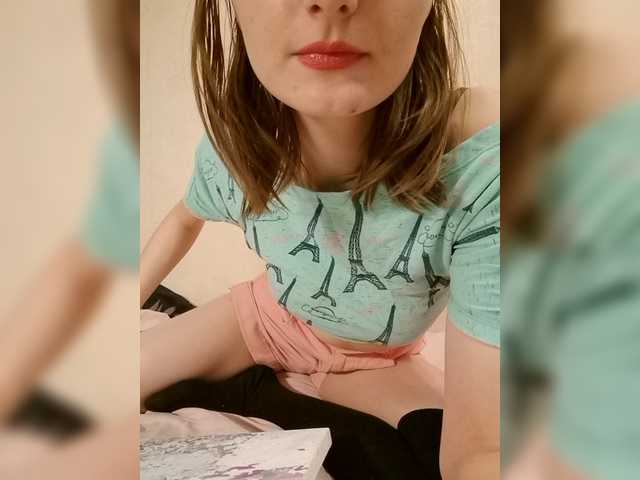 Nak0Leni's BongaCams show and profile