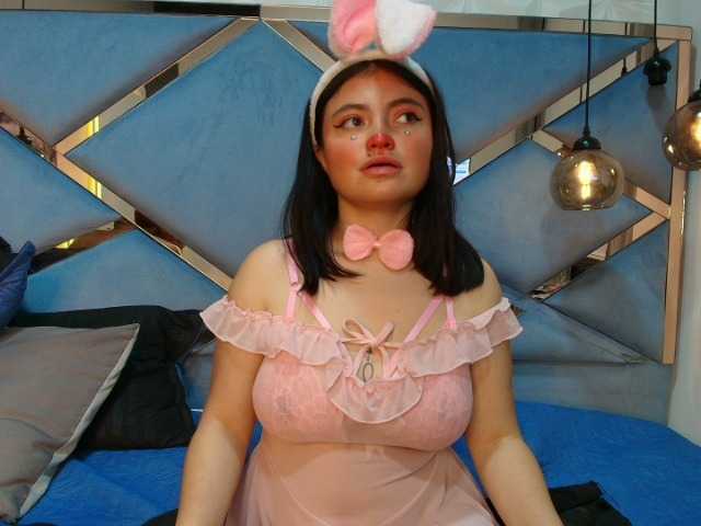 Cossmo-Wannda's BongaCams show and profile