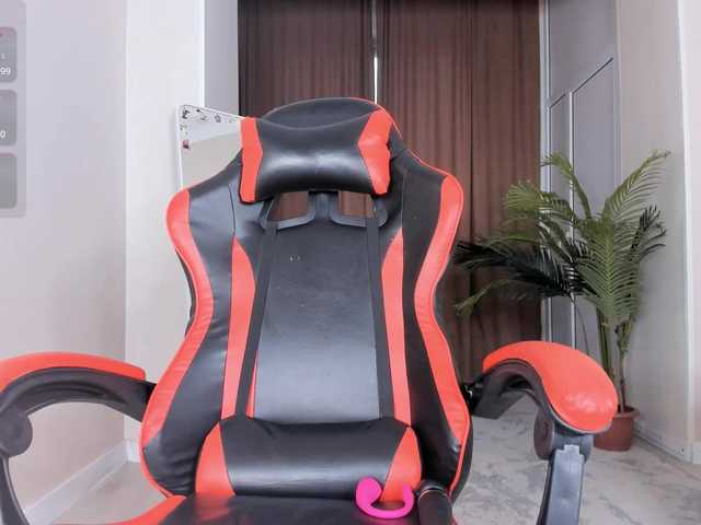 YunLe live cam on BongaCams