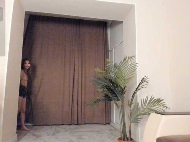 YunLe live cam on BongaCams